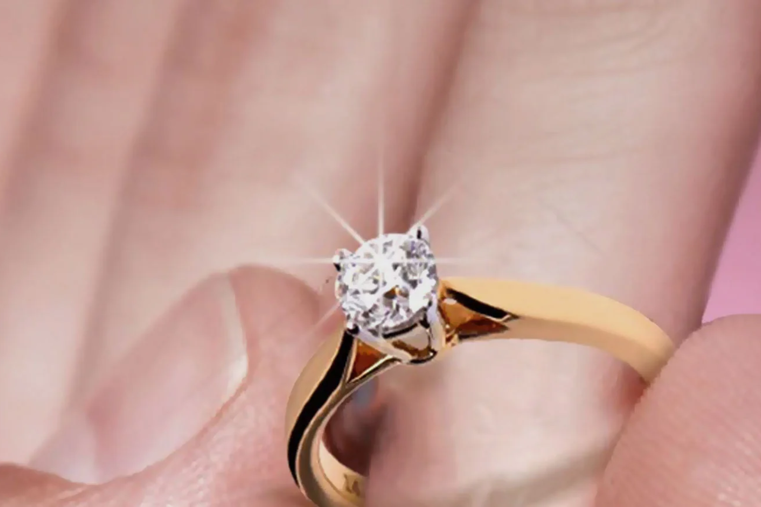 engagement rings gold